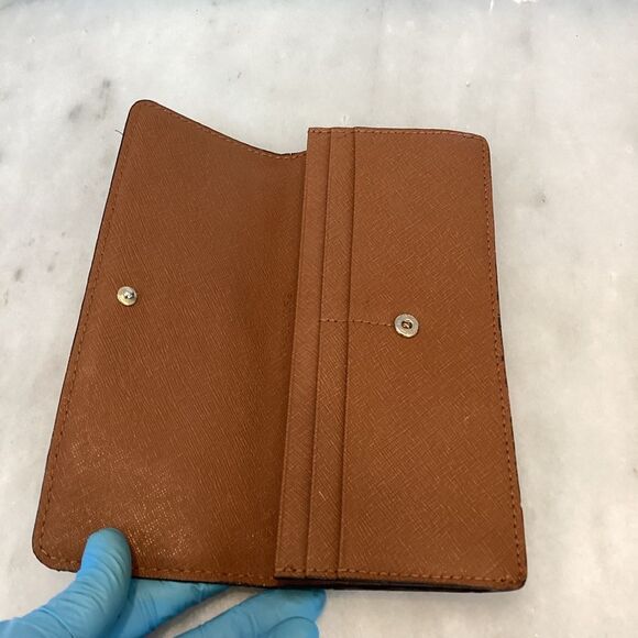 Michael Kors Slim Cross Grain Leather Full Sized Sleek Wallet - Picture 13 of 16